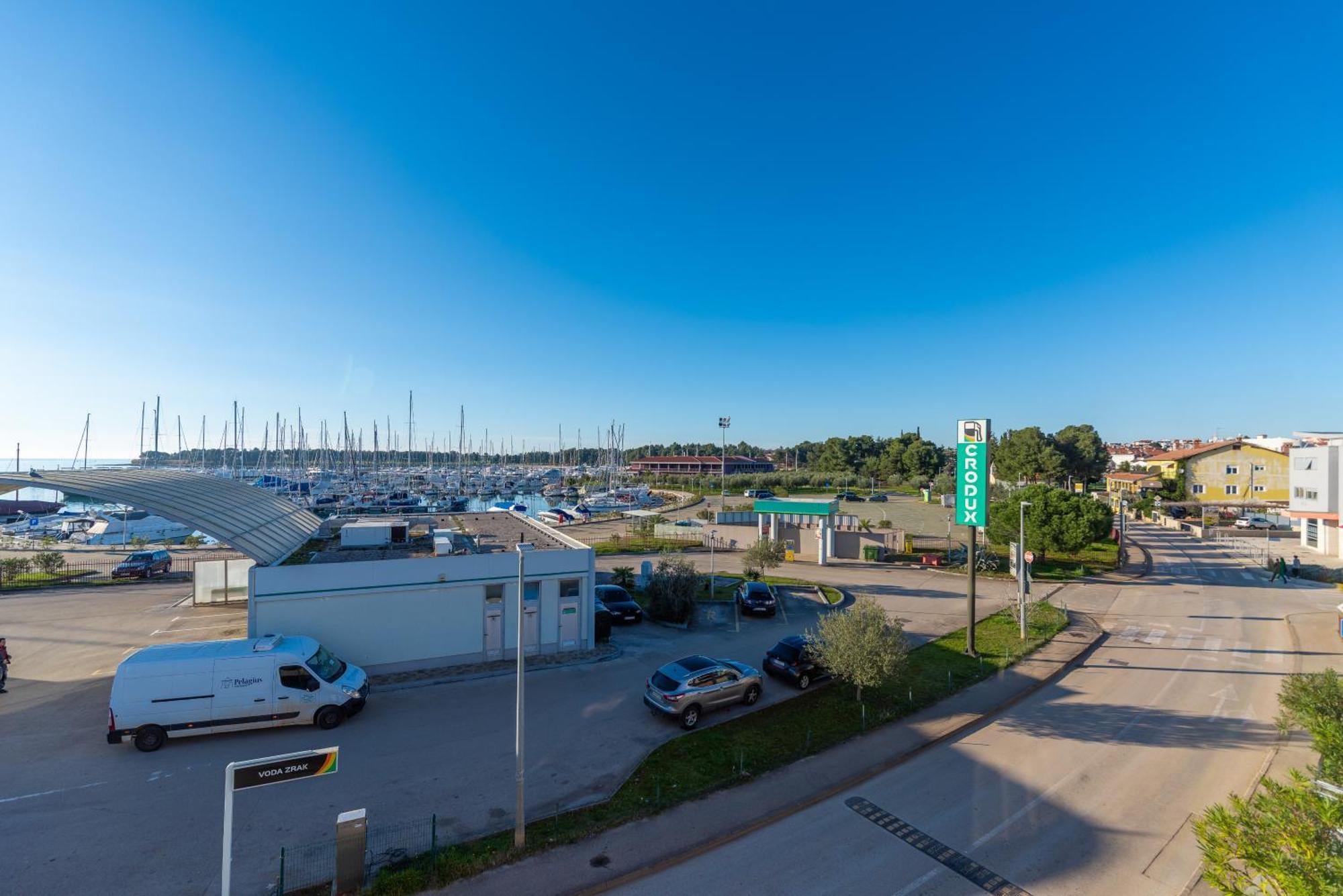 Novigrad Istria Apartments Mia מראה חיצוני תמונה